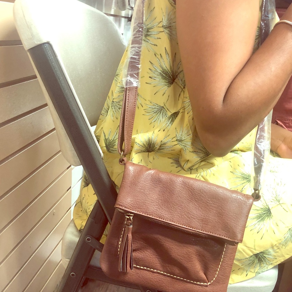 Lucky brand crossbody bag